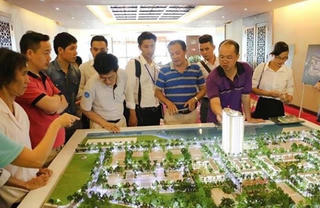Đề xuất giao dịch bất động sản qua sàn: ‘Quy định lỗi thời, lạc hậu’