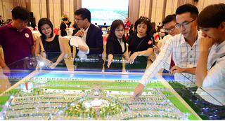 Nhiều doanh nghiệp bất động sản khó khăn buộc cắt giảm nhân sự, lùi lịch mở bán dự án