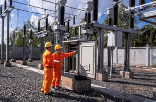 'Giá điện tăng 3% sẽ giúp EVN tăng thu 8.000 tỷ đồng từ nay đến cuối năm'