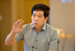 ‘2 luật quy định không thống nhất 1 vấn đề, không biết con gà hay quả trứng có trước?’