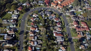 Australia cấm người nước ngoài mua nhà