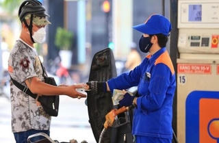 Bộ Công Thương dự tính giá xăng có thể về 24.000 đồng/lít