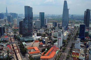 Standard Chartered dự báo Việt Nam tăng trưởng 7,2% năm 2023