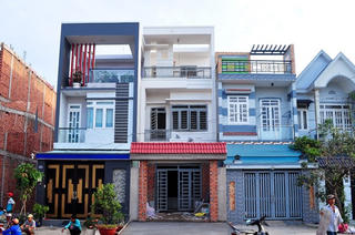 Bất chấp dịch bệnh, giá bán nhà riêng lẻ vẫn “tăng nóng” 