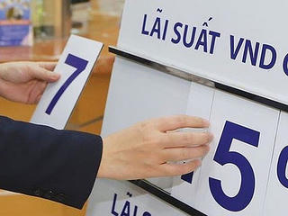 Dòng tiền lớn vẫn đổ về ngân hàng, lãi suất huy động sẽ ra sao?