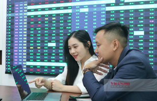 VNDIRECT dự báo VN-Index 2024 ít nhất cán mốc 1.280 điểm, cao nhất lên 1.430 điểm