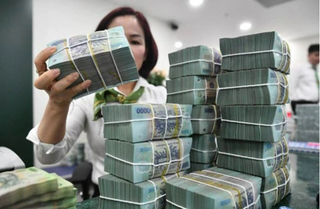 NHNN bơm trả toàn bộ tiền hút qua tín phiếu, lãi suất liên ngân hàng thấp kỷ lục