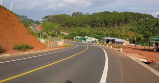 Đẩy nhanh tiến độ nghiên cứu đầu tư hai tuyến đường tại Quảng Nam, Kon Tum