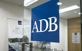 ADB lạc quan về kinh tế Việt Nam, dự báo tăng trưởng 6%