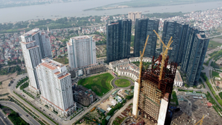 Nhiều nhóm doanh nghiệp niêm yết về đích sớm, riêng nhóm ngành bất động sản, xây dựng đối diện thách thức lớn