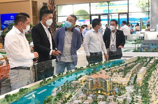 Doanh nghiệp khắt khe trong tuyển dụng môi giới bất động sản 