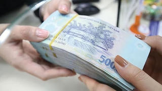 Nhiều ngân hàng mạnh tay chi cổ tức “khủng”