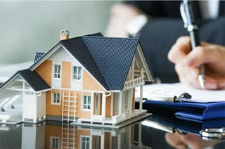 Bất động sản trăm tỷ ế ẩm: Ngân hàng liên tục đại hạ giá vẫn không ai hỏi mua