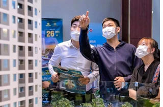 Cư dân trẻ TP. HCM 'tương kế tựu kế' mua chung cư thời 'bão' lãi suất