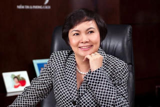 'Bà chúa' vàng nữ trang: Đứng đầu PNJ và mối liên hệ với DongABank