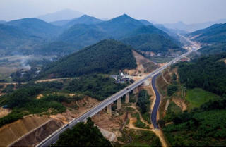 Cao tốc Hòa Bình - Mộc Châu có diễn biến mới