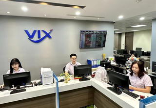 Ông Nguyễn Văn Tuấn đăng kí bán toàn bộ cổ phần tại chứng khoán VIX