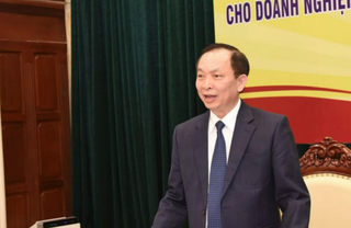 Phó thống đốc Đào Minh Tú: 'Tiếp tục hạ lãi suất, tạo điều kiện cho DNNVV'