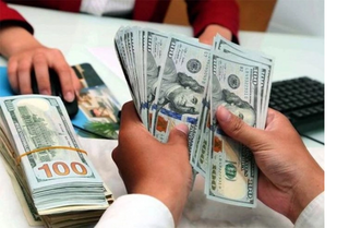 Giá USD ngân hàng đồng loạt vượt mốc 25.000 đồng