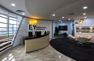 Kiểm toán Ernst & Young: Có 30 Phó tổng giám đốc, chi lương thưởng hơn 700 tỷ