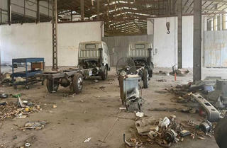 Đại gia ô tô phá sản, ngân hàng miệt mài bán tài sản thu nợ