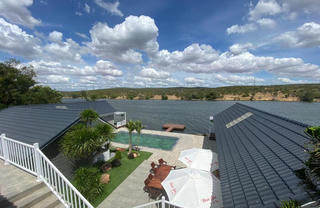 Bình Thuận: Khách sạn Moon Lake Villa Bàu Trắng xâm phạm thắng cảnh quốc gia Bàu Trắng