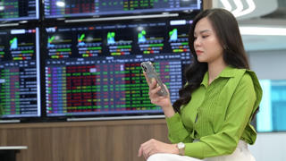 Khối ngoại bán ròng 3.000 tỷ đồng, thị trường chứng khoán 'hụt hơi'