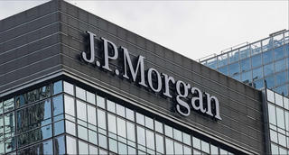 JPMorgan: ‘Nhà đầu tư nên tích trữ vàng, tiền mặt thay vì cổ phiếu’