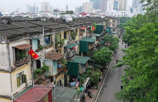 Hà Nội yêu cầu khẩn trương di dời người dân khỏi 10 chung cư cũ nguy hiểm trong quý I