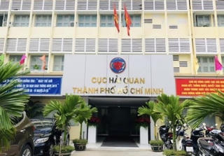 Tp.HCM dừng làm thủ tục hải quan nhiều doanh nghiệp nợ thuế