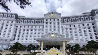 Chủ dự án Merperle Dalat Hotel bị phong tỏa tài khoản