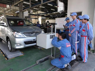 Sẽ giảm thuế TTĐB, lập gói tín dụng ưu đãi cho ô tô