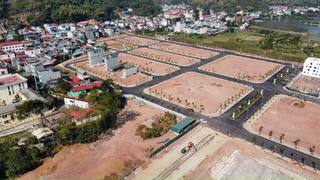 Đấu giá đất Sơn La: Hơn 1.000 hồ sơ tranh mua 60 lô đất