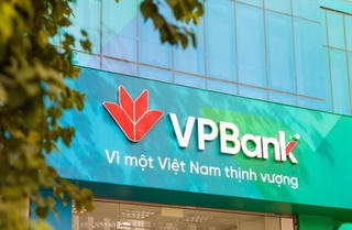 Cổ phiếu khuyến nghị hôm nay 18/10: FRT, QNS và VPB