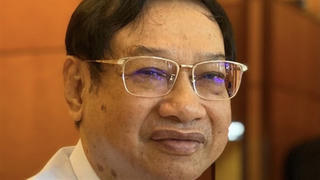 Vũ Khắc Tiệp 'chơi ngông'; Liên Khui Thìn hướng thiện