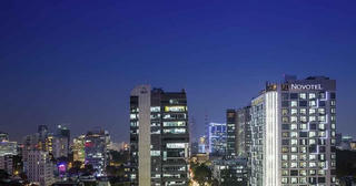 Ông chủ đứng sau khách sạn trung tâm quận 3 Novotel Saigon Centre bất ngờ báo lỗ hàng trăm tỷ đồng