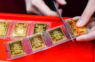 NHNN kiến nghị bỏ độc quyền vàng miếng, vàng SJC sớm mất giá?