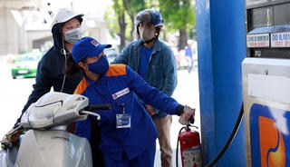 Xăng, dầu đồng loạt giảm hơn 1000 đồng/lít 