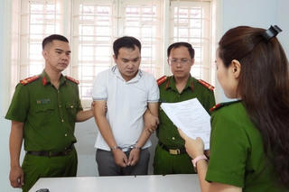 Chiếm đoạt 20 tỷ tiền cọc mua đất: Giám đốc trẻ ‘nướng’ hết vào chứng khoán
