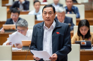 ĐBQH cảnh báo: 'Vụ án Vạn Thịnh Phát chỉ là bề nổi của tảng băng bị vỡ'