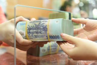 Lãi suất huy động tăng, Ngân hàng Nhà nước liên tục hút tiền về