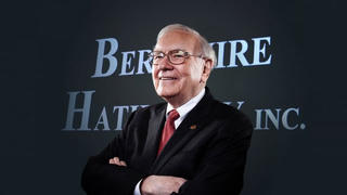 Đẳng cấp Warren Buffett: Cổ phiếu vững giá, tài sản tăng giữa 'bão' thuế quan