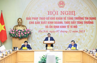 Thủ tướng họp cùng 38 NHTM: 'Lúc không bình thường phải có chính sách không bình thường'