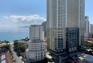 Bất động sản 24h: Ngấm đòn Covid-19, thị trường bất động sản xuất hiện hiện tượng “cắt lỗ“