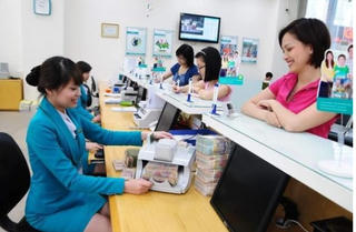 Ngịch cảnh thời lãi suất cao: Người tất bật xoay tiền thu lợi, người khổ sở nợ với lỗ