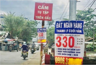 “Bán tháo” ô tô, xe máy… lấy tiền "gồng" lãi ngân hàng