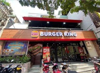 Sau McDonald's, hãng đồ ăn nhanh Burger King trả 'mặt bằng vàng' tại TP.HCM