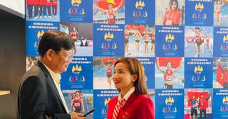 THACO trao tặng xe ô-tô trị giá hơn 900 triệu đồng cho VĐV Nguyễn Thị Oanh