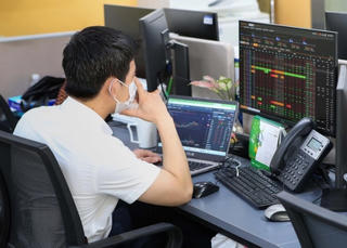 Cổ phiếu khuyến nghị hôm nay 21/9: TRA, DGC và ACB