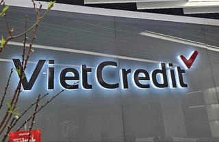Phó Tổng giám đốc VietCredit bị phạt vì vi phạm trong giao dịch chứng khoán